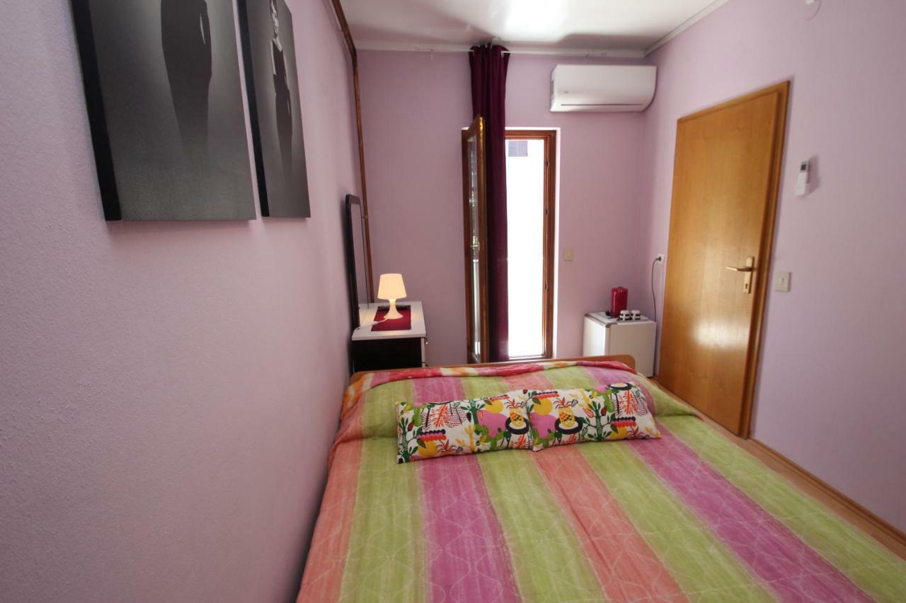 Apartment Sandi Vrsar Exterior photo